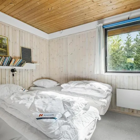 Pet Friendly In Nykobing Sj *