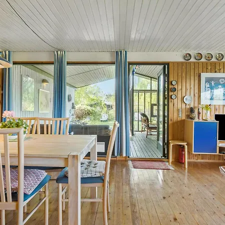 Pet Friendly In Nykobing Sj * Nyrup